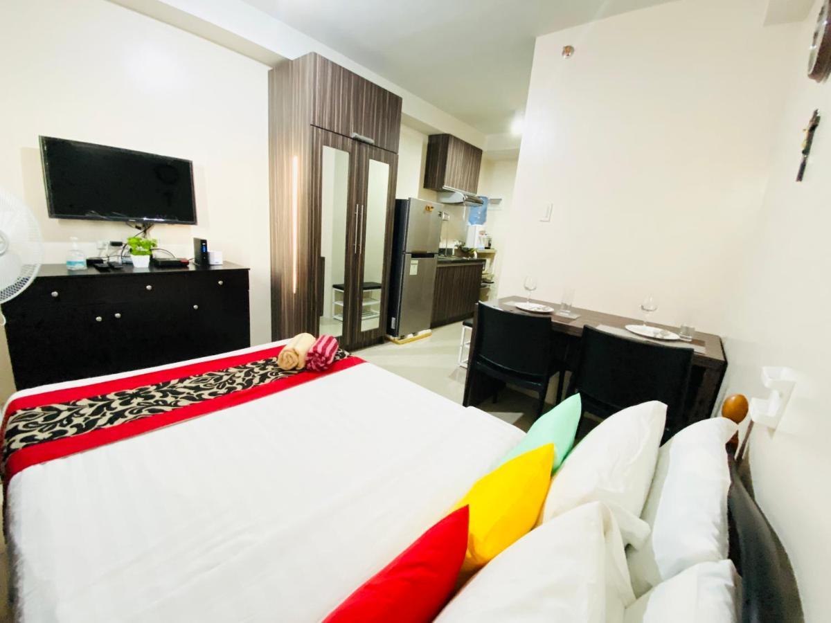 The Persimmon Condominium セブ市 エクステリア 写真