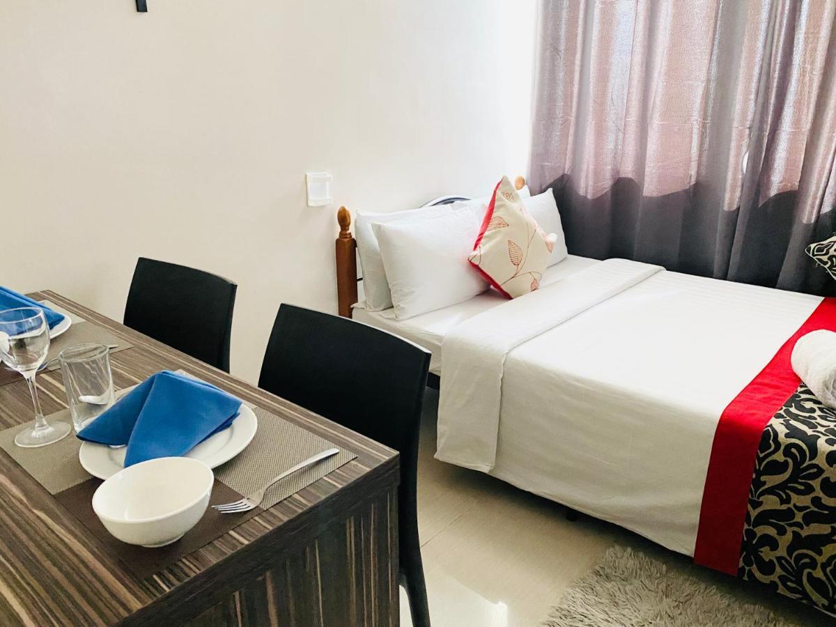 The Persimmon Condominium セブ市 エクステリア 写真