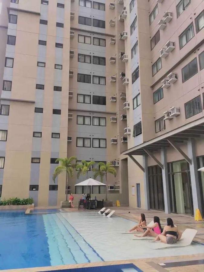 The Persimmon Condominium セブ市 エクステリア 写真