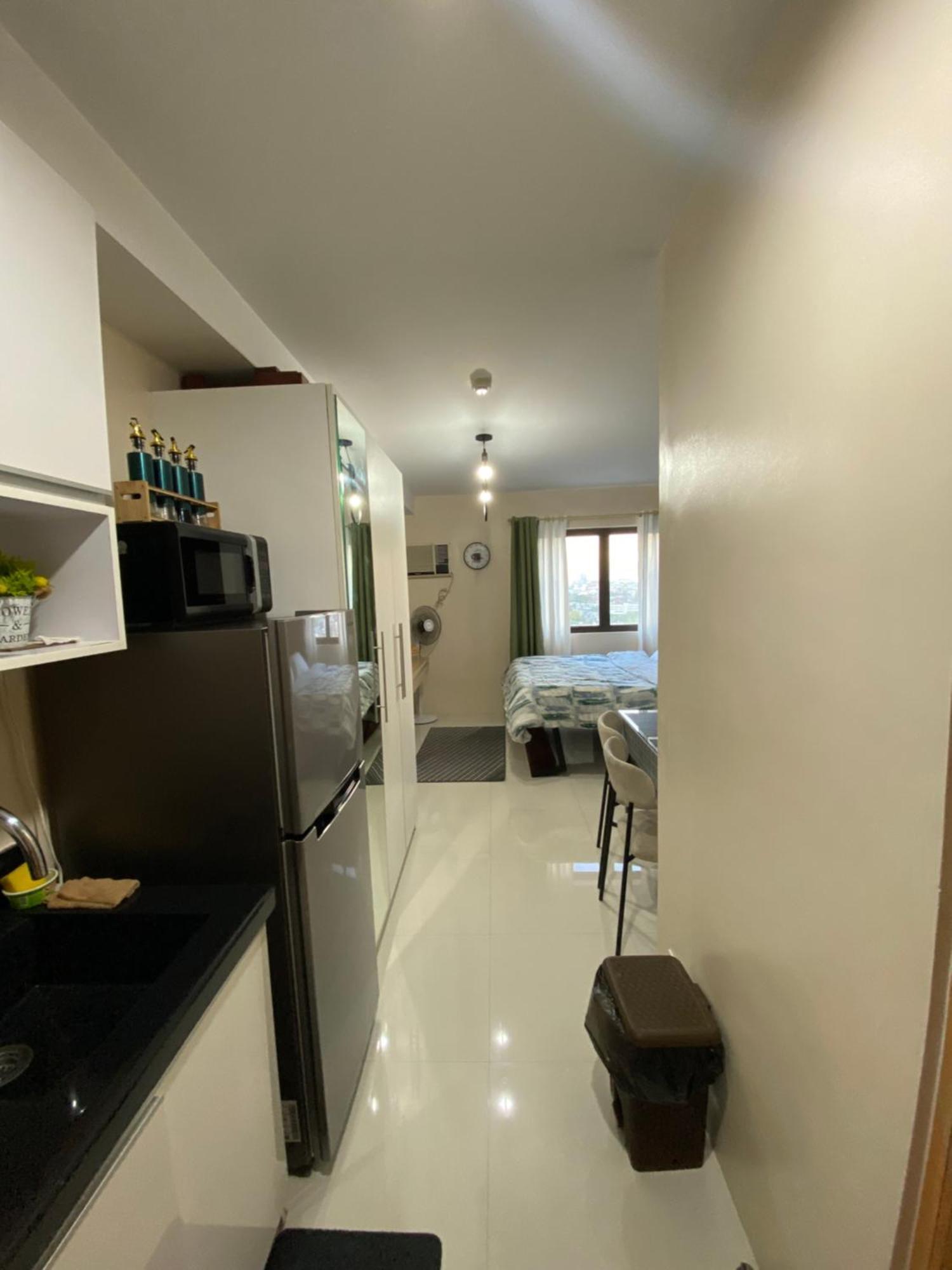 The Persimmon Condominium セブ市 エクステリア 写真