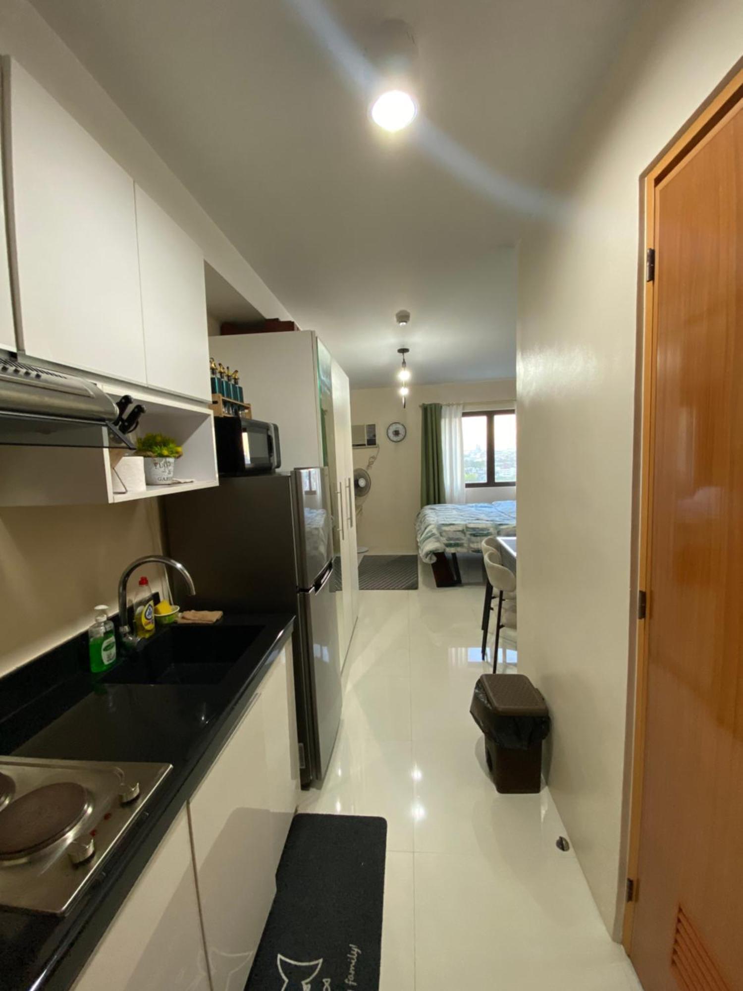 The Persimmon Condominium セブ市 エクステリア 写真