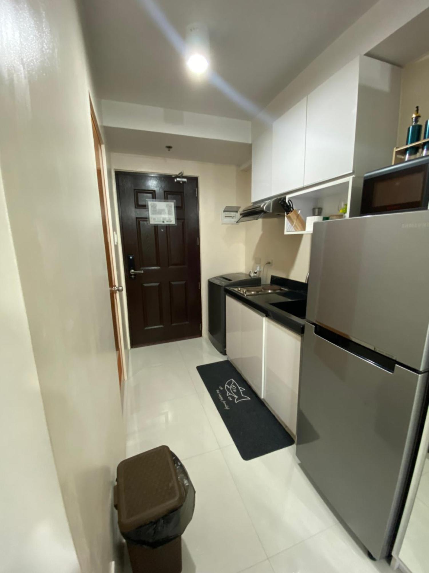 The Persimmon Condominium セブ市 エクステリア 写真